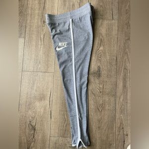 Women’s Nike leggings